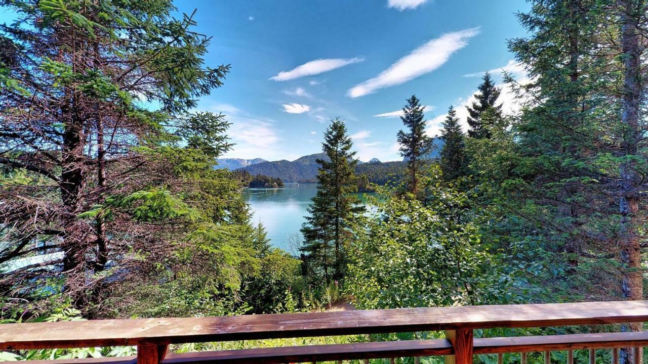 Stillpoint Lodge - All-Inclusive Halibut Cove 외부 사진