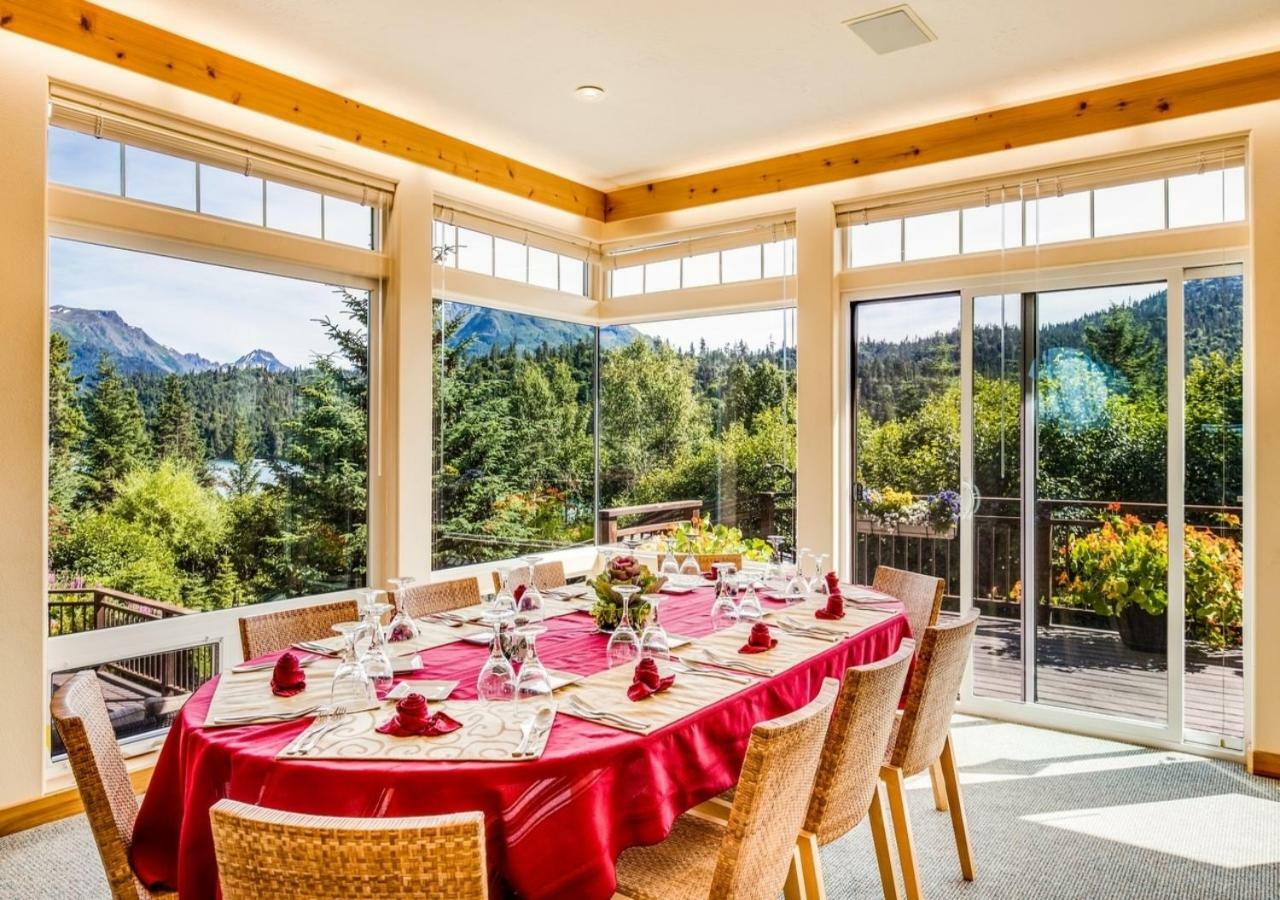 Stillpoint Lodge - All-Inclusive Halibut Cove 외부 사진