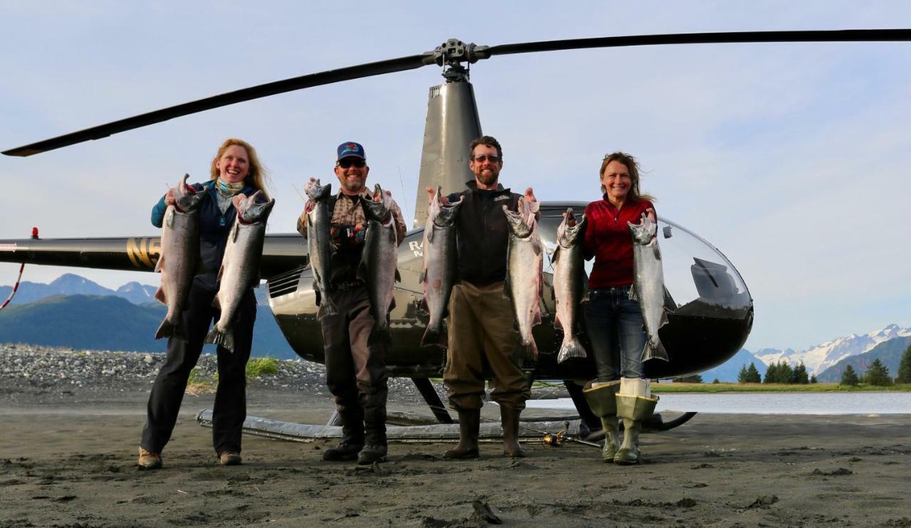 Stillpoint Lodge - All-Inclusive Halibut Cove 외부 사진