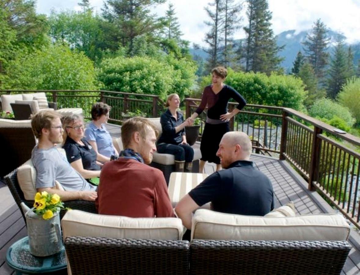 Stillpoint Lodge - All-Inclusive Halibut Cove 외부 사진