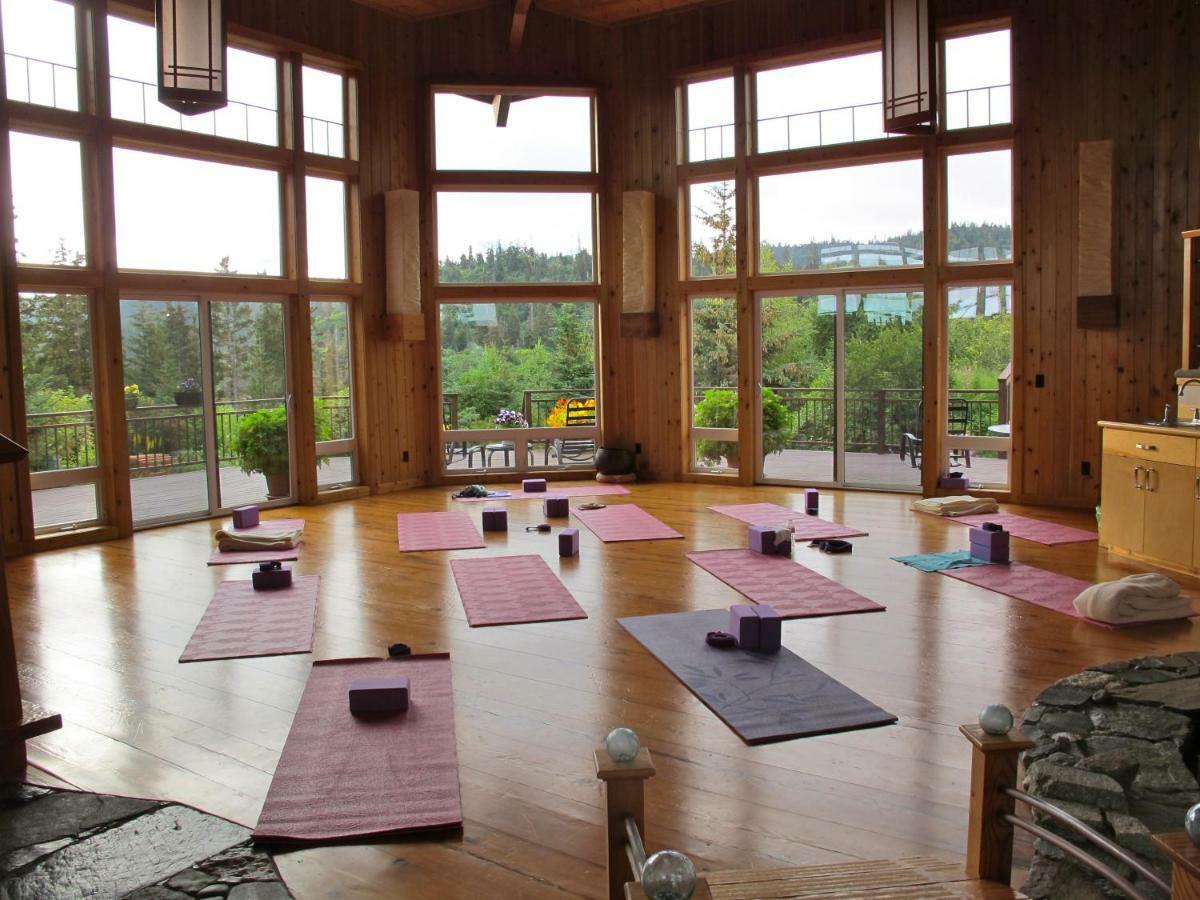 Stillpoint Lodge - All-Inclusive Halibut Cove 외부 사진